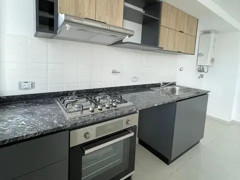 Departamento semipiso 4 ambientes con balcón - Wilde