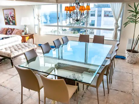 Departamento en Venta de 4 dormitorios