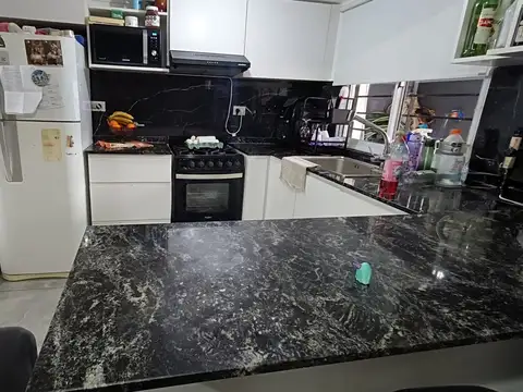 Depto Tipo Casa 4 ambientes con 2 baños