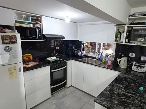 Depto Tipo Casa en Venta con 1 cocheras