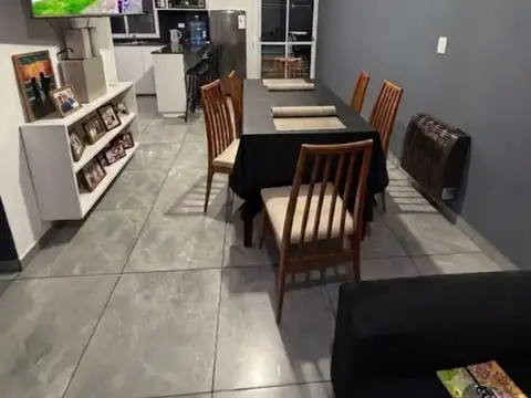 Depto Tipo Casa en Venta de 4 ambientes