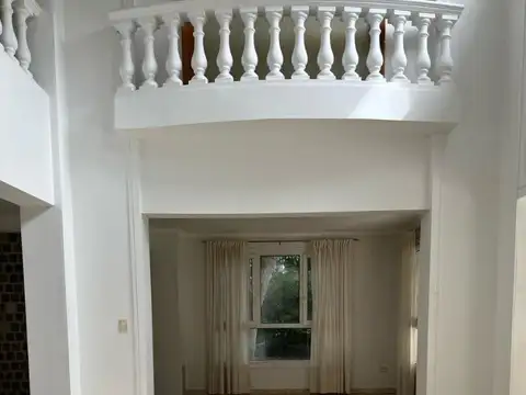 Casa en venta  6 ambientes en Abril Club de Campo