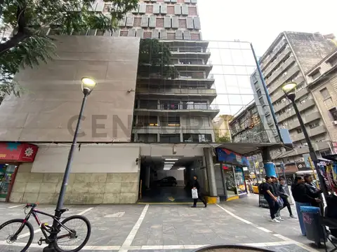 Cochera en venta con escritura | Edificio Shell – Centro