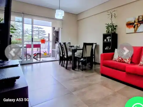 PELLEGRINI 200, Piso 2