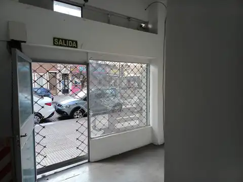 Bermúdez 3200