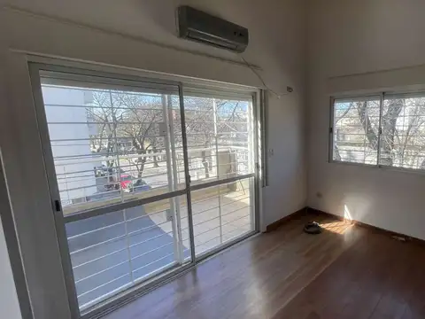 Depto Tipo Casa 2 ambientes con 1 baño