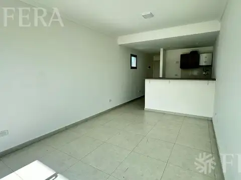 Alquiler de monoambiente con balcón en Wilde