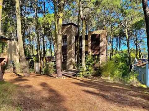 Casa en Venta en Mar De Las Pampas, USD 190.000