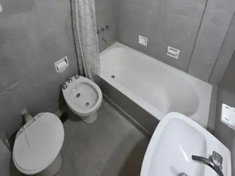 Departamento en Alquiler en Parque Chas, $ 700.000