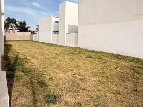 Terreno en Venta 10  mts Frente