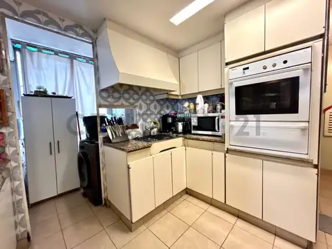 Avenida Rivadavia 5300, Piso 8