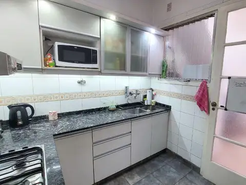 Depto Tipo Casa en Venta 60 años