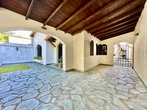 Casa en Venta en Banfield, USD 480.000