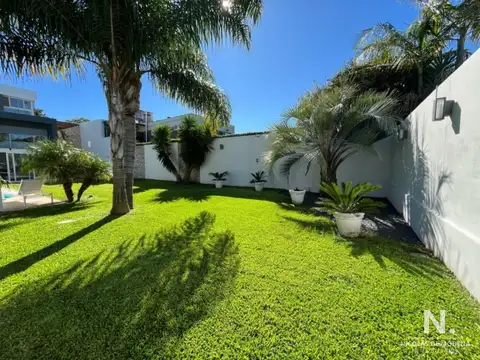 Casa en Venta en Punta del Este, USD 1.280.000