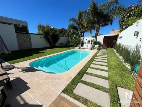 Casa 4 ambientes con 5 baños