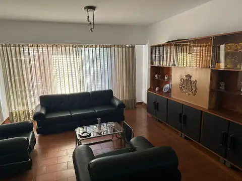 Casa en Alquiler 40 años