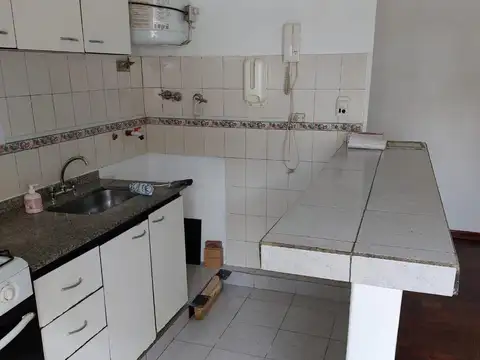 Bogotá 2700, Piso 1