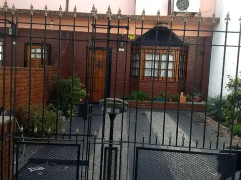 Depto Tipo Casa en Venta de 4 ambientes