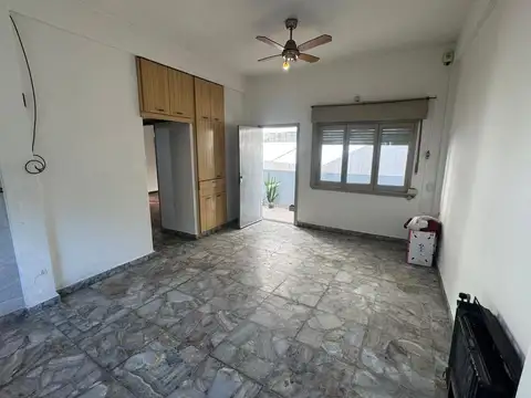 Depto Tipo Casa en Alquiler de 3 ambientes