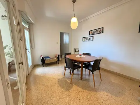 Plaza Italia entre Diag.77 y Av.44 100