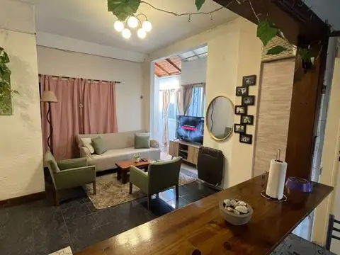 Depto Tipo Casa 4 ambientes con 1 baño