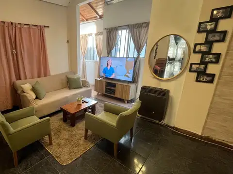 Depto Tipo Casa en Venta de 3 dormitorios