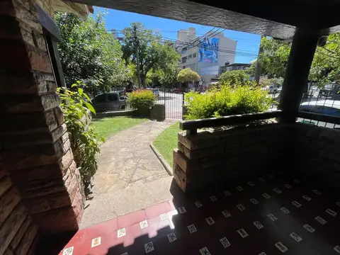 Casa en Alquiler de 5 dormitorios