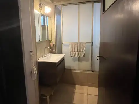 Casa en Alquiler con 1 cochera