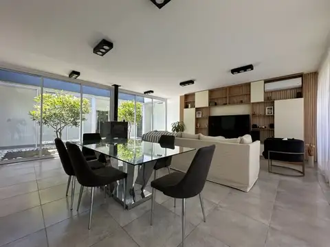 Casa en Alquiler al Oeste