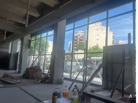 Local en Venta en Paternal, USD 2.000.000