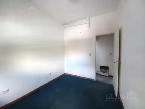 Depto Tipo Casa en Venta 70 años