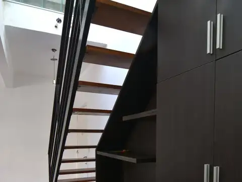 Depto Tipo Casa en Venta 70 años