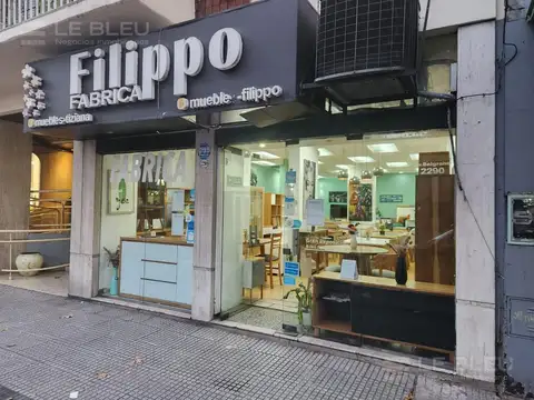 Local en Venta 49 años