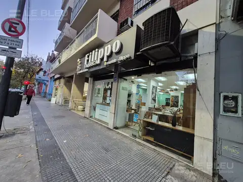 VENTA BALVANERA LOCAL CON SUBSUELO ZONA MUEBLERIAS