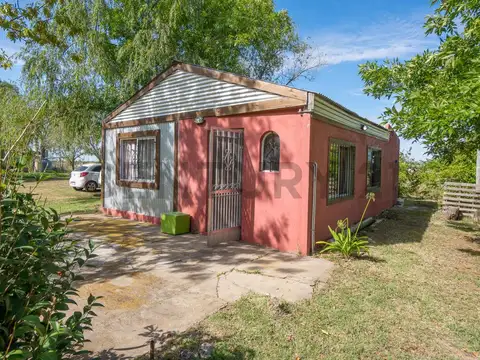 Casa quinta en venta Berisso con pileta y parque