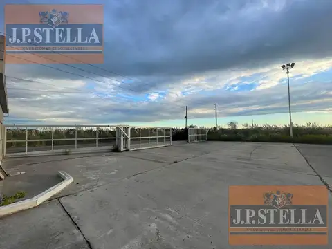 Fracción Industrial 26 ha. Galpón 12.800 m² Cub. - Carlos Spegazzini
