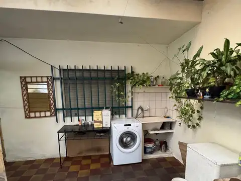 Depto Tipo Casa en Venta con 1 cocheras