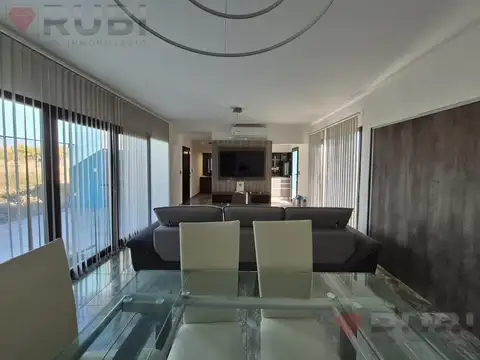 CASA EN VENTA CHOCON MEDIO ETAPA TERRAZAS