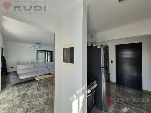Casa 2 ambientes con 1 baño