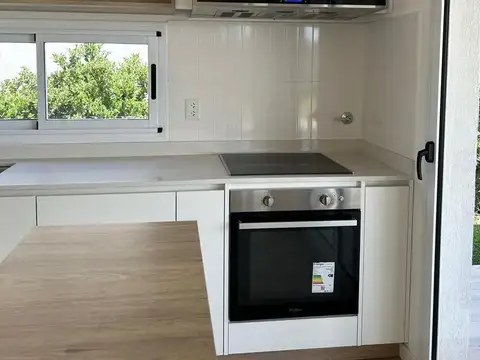 Casa en Venta con 4 cocheras