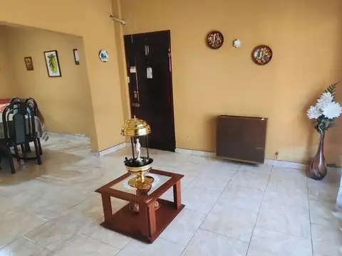 Depto Tipo Casa 3 ambientes con 1 baño