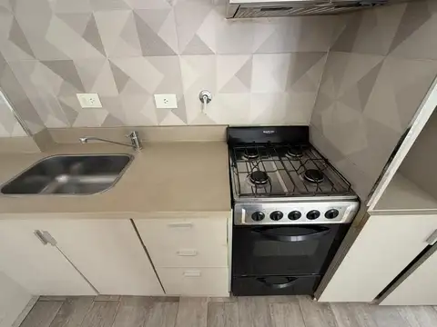 Departamento en Alquiler en Belgrano R, $ 800.000