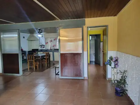 VENT EN EL BARRIO LOS VIEJOS OMBUES DE VARELA