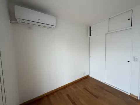 Depto Tipo Casa en Alquiler con 1 cocheras