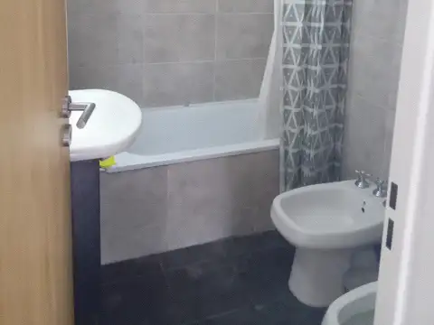 EXCELENTE UBICACION  - VENTA de Departamento tipo 2 ambientes 57MT2 -