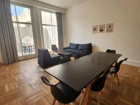 Av. Presidente Julio A. Roca al 800