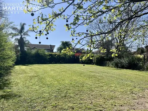 LA DELFINA - TERRENO CENTRAL - QUEDAN MUY POCOS! 