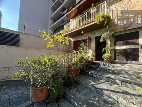 Depto Tipo Casa en Venta de 4 ambientes