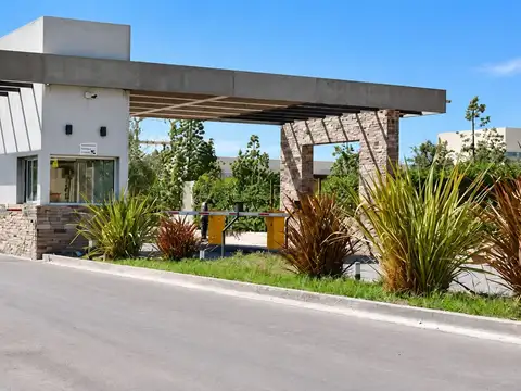 Lote en venta barrio las tacas maipú