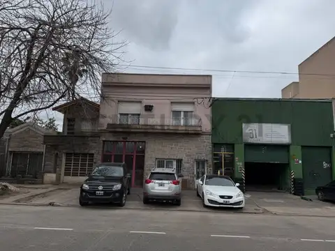 31 e/57 y 58 1200, Piso 0